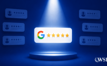 Illustration D’un Avis Google Cinq étoiles Mis En Valeur Sous Un Projecteur Avec Le Logo De WSI.